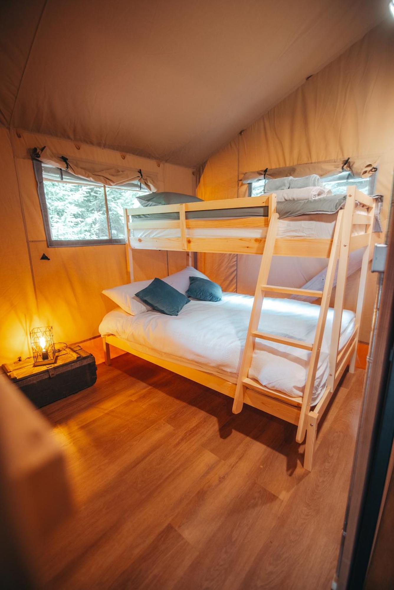 Cosy Forest Lodge Penrhos  Екстер'єр фото