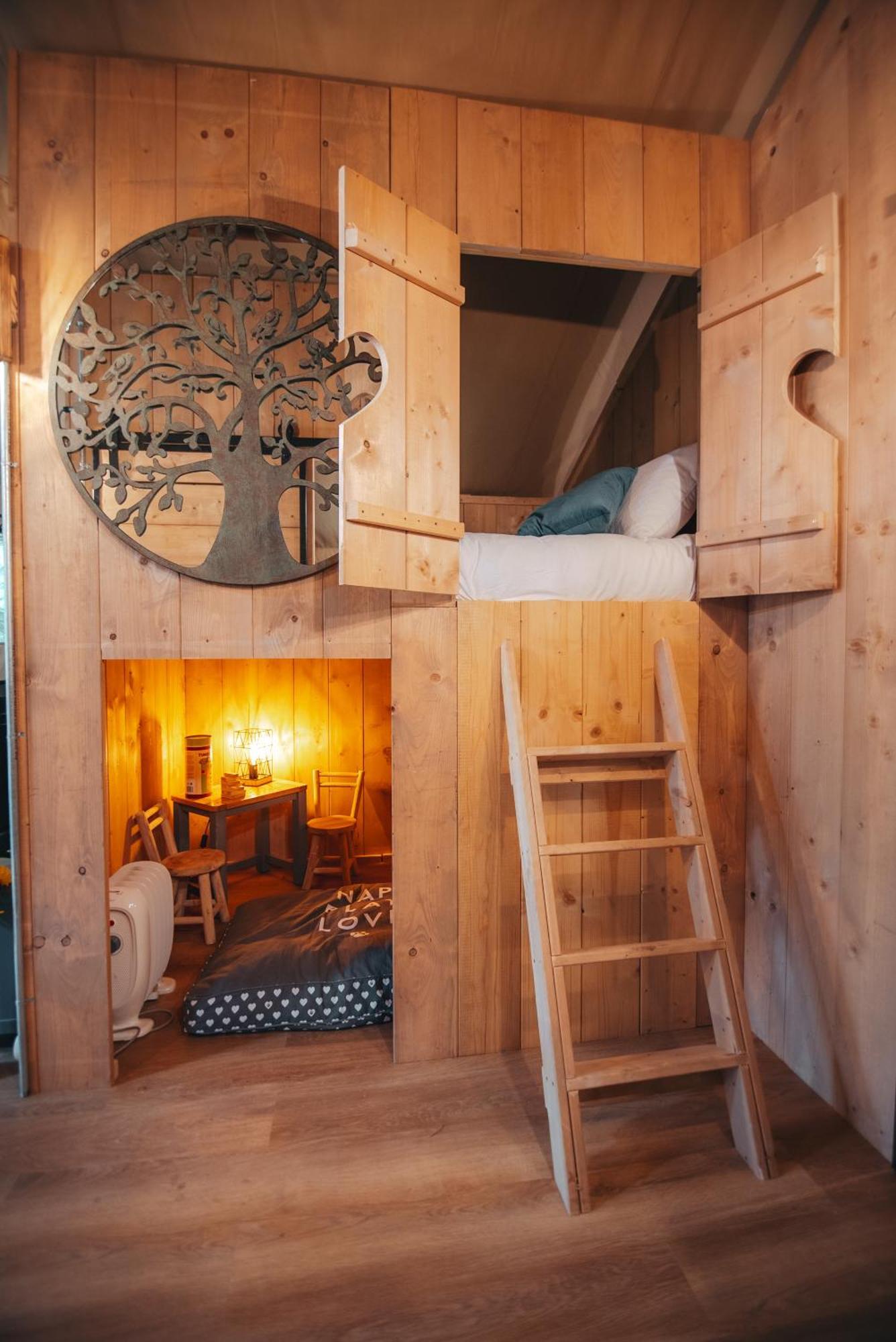 Cosy Forest Lodge Penrhos  Екстер'єр фото