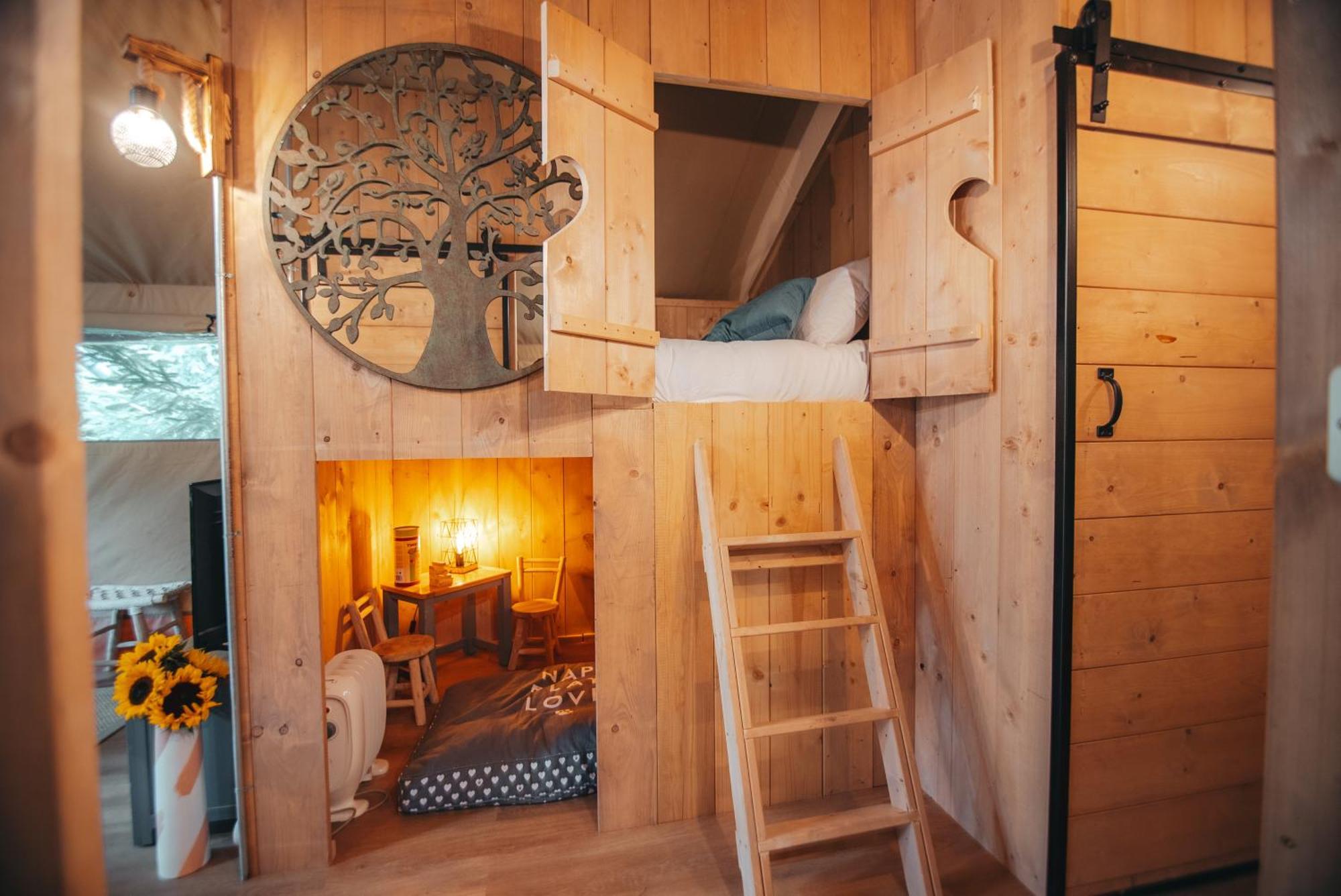 Cosy Forest Lodge Penrhos  Екстер'єр фото