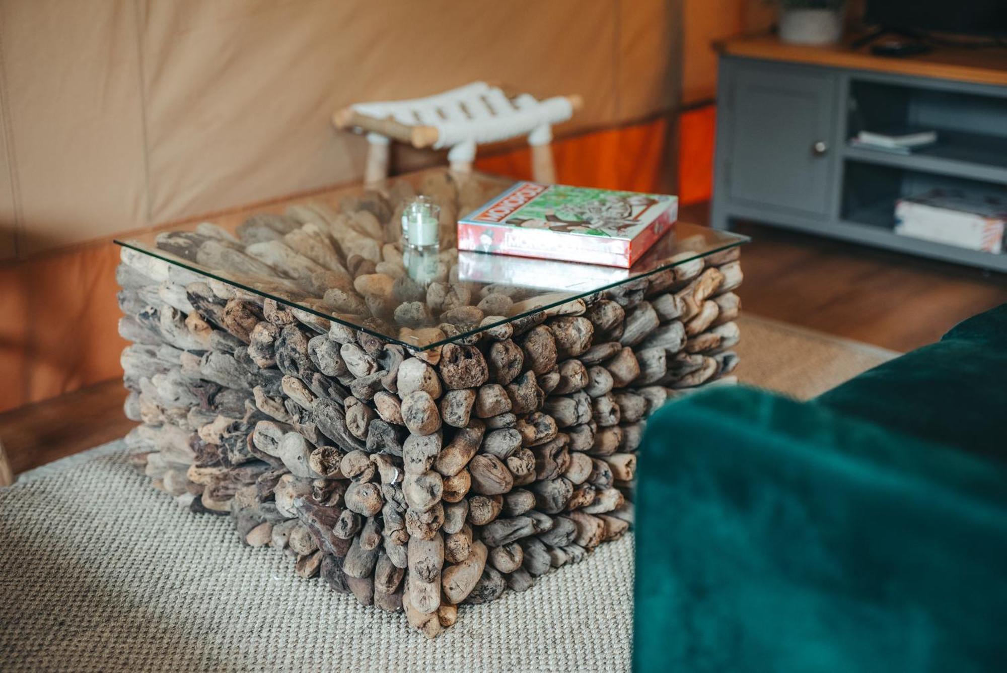 Cosy Forest Lodge Penrhos  Екстер'єр фото