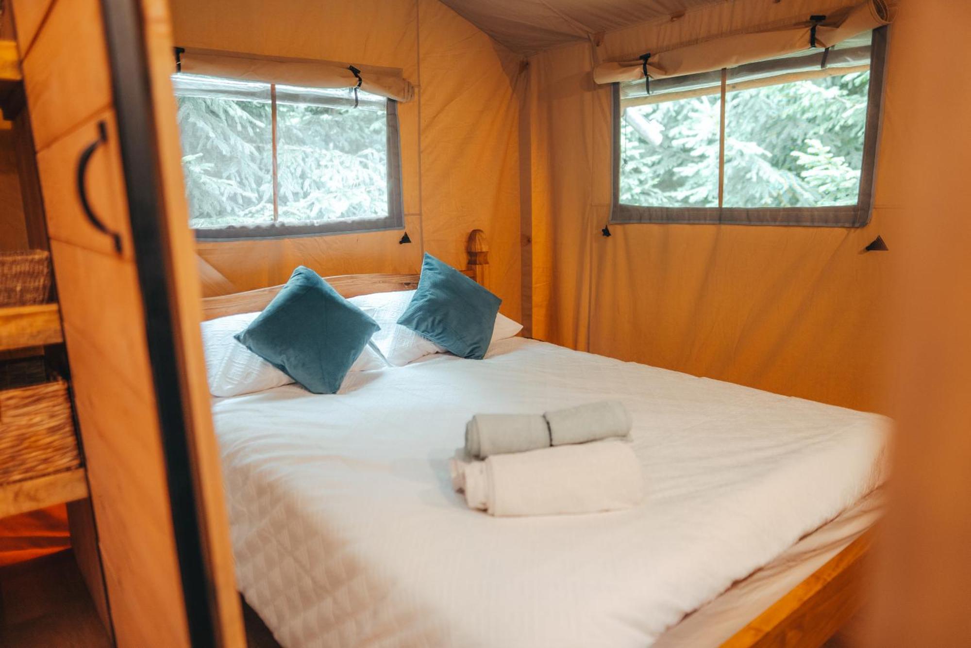 Cosy Forest Lodge Penrhos  Екстер'єр фото