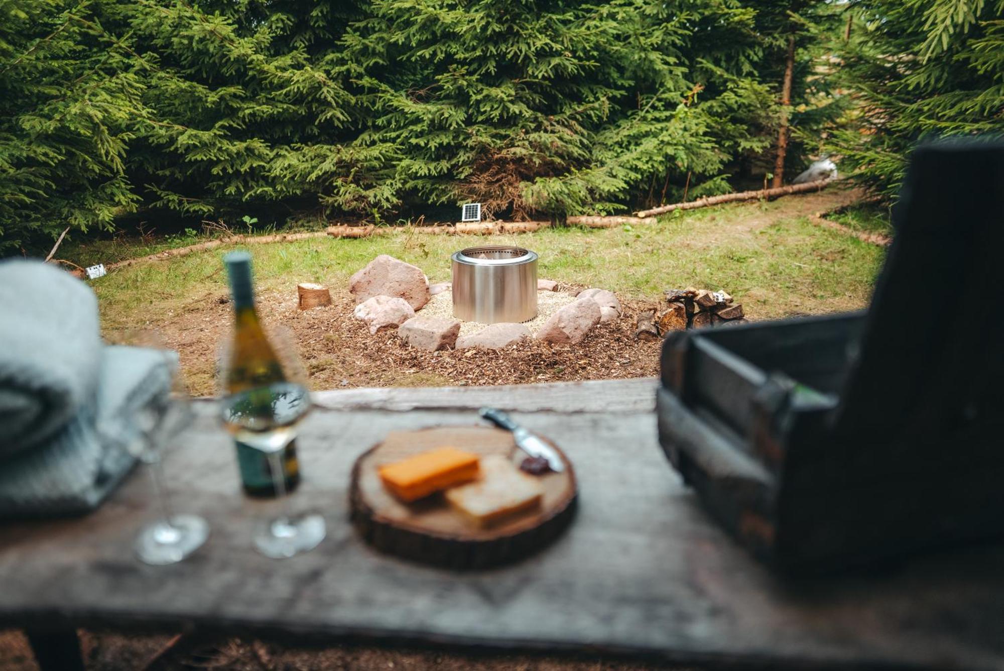 Cosy Forest Lodge Penrhos  Екстер'єр фото